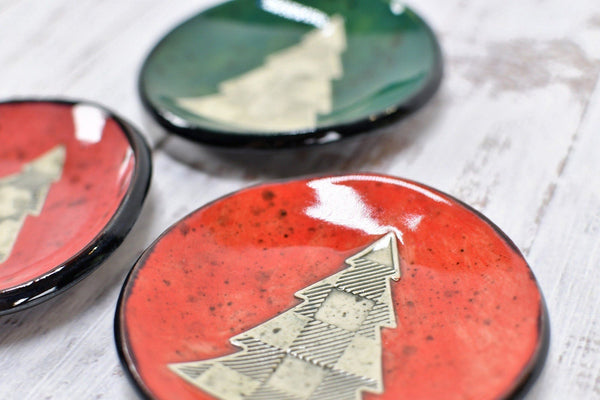 Christmas Tree Ceramic Small Spoon Rest, Buffalo Plaid Pattern Jewelry Trinket Dish, Handmade Pottery Hand Painted in Red, Green, & Black