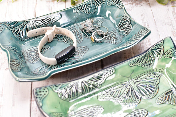 Hummingbird Ceramic Dish, Spoon Rest, Handmade Stoneware Pottery for Countertop & Dining, Green, Cracker Snacks Cheese Dish, Jewelry Trinket