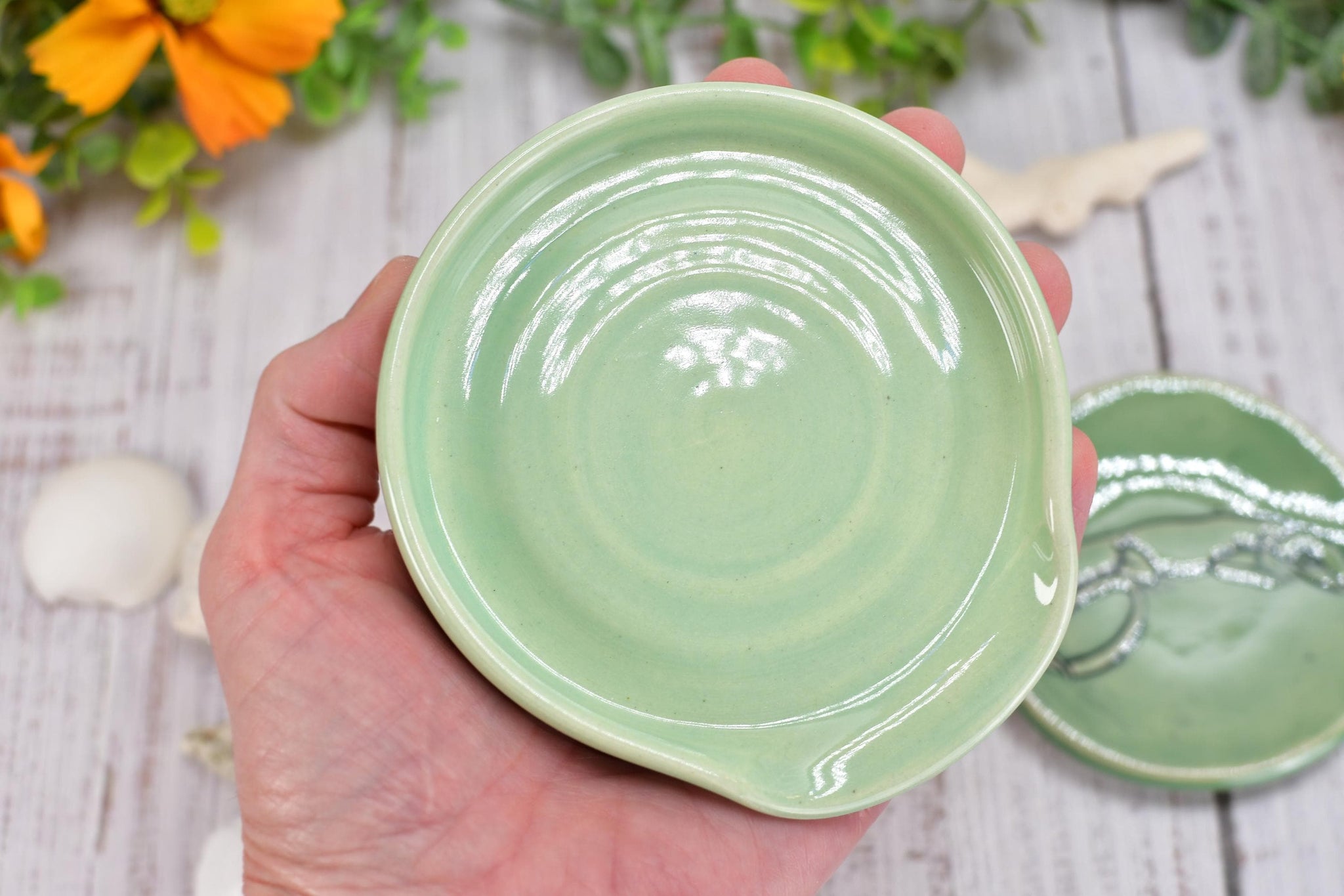 Lizard Ceramic Small Coffee Spoon Rest, Handmade Jewelry Trinket Dish, Hand Painted Stoneware Pottery Gift, Gecko Pastel Mint Celadon Green