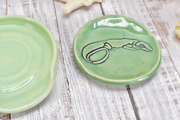Lizard Ceramic Small Coffee Spoon Rest, Handmade Jewelry Trinket Dish, Hand Painted Stoneware Pottery Gift, Gecko Pastel Mint Celadon Green