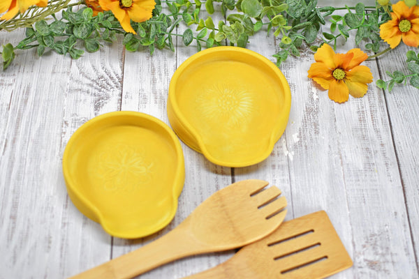 Sunflower Ceramic Spoon Rest, Yellow Stoneware Handmade Pottery for Stovetop, Floral Flower Yellow Dish