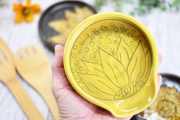 Ceramic Spoon Rest, Hand Carved Sunflower, Sgraffito Stoneware Handmade Pottery for Stovetop, Floral Flower Yellow Copper Dish