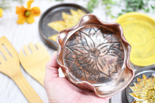 Ceramic Spoon Rest, Hand Carved Sunflower, Sgraffito Stoneware Handmade Pottery for Stovetop, Floral Flower Yellow Copper Dish