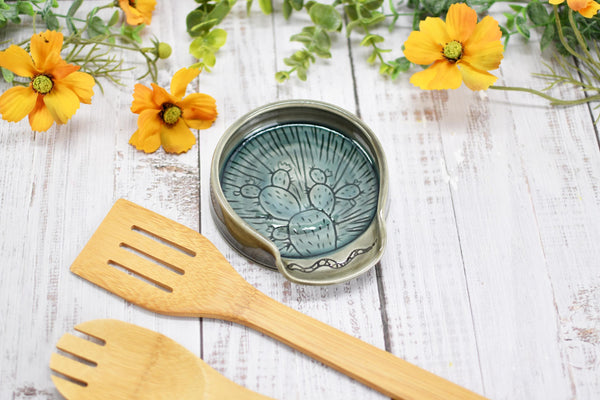 Ceramic Spoon Rest, Hand Carved Cactus and Rattlesnake, Sgraffito Stoneware Handmade Pottery for Stovetop, Desert Decor Gray Blue Dish