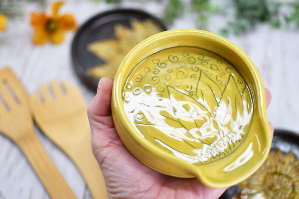 Ceramic Spoon Rest, Hand Carved Sunflower, Sgraffito Stoneware Handmade Pottery for Stovetop, Floral Flower Yellow Copper Dish